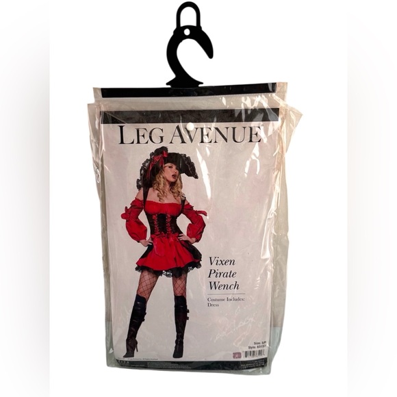 Leg Avenue Vixen Pirate Wench Dress & Hat Costume Set - Picture 6 of 9